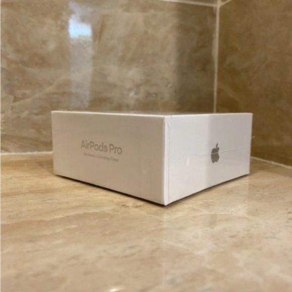 Apple AirPods Pro - Picture 3 of 3